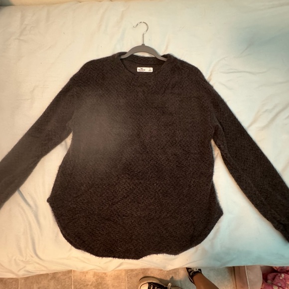 Black fleece sweater - Picture 2 of 3